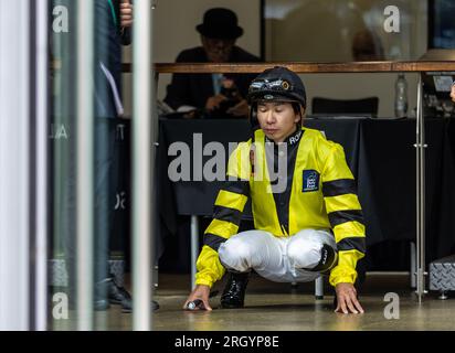 Le jockey Kazuo Yokoyama lors de la journée Duty Free Shergar Cup à l'hippodrome d'Ascot. Date de la photo : Samedi 12 août 2023. Banque D'Images