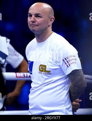 Ancien boxeur et entraîneur de George Liddard, Kevin Mitchell à l'O2 Arena de Londres. Date de la photo : Samedi 12 août 2023. Banque D'Images