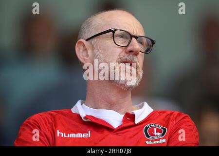 Peterborough le samedi 12 août 2023. Un fan de Charlton Athletic lors du match de Sky Bet League 1 entre Peterborough et Charlton Athletic à London Road, Peterborough le samedi 12 août 2023. (Photo : Tom West | MI News) crédit : MI News & Sport / Alamy Live News Banque D'Images