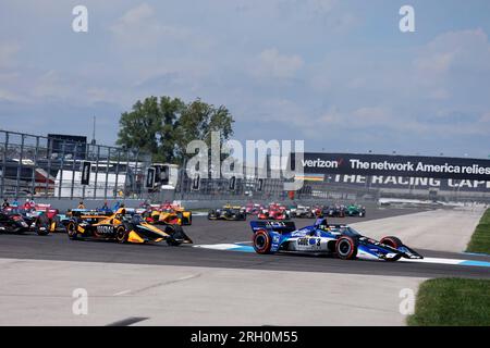Indianapolis, États-Unis. 12 août 2023. INDIANAPOLIS, INDIANA - 12 AOÛT : le pilote américain Graham Rahal (15) de l'Indy car Rahal Letterman Lanigan Racing mène le Grand Prix Gallagher 2023 à Indianapolis Motor Speedway le 12 août 2023 à Indianapolis, Indiana. ( Crédit : Jeremy Hogan/Alamy Live News Banque D'Images