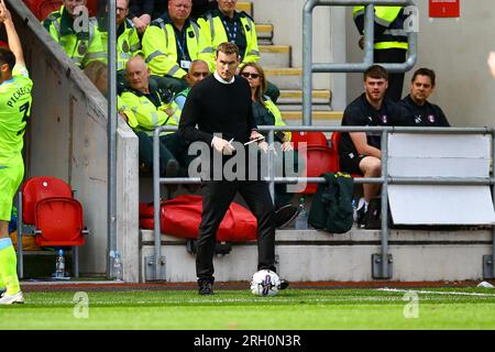 AESSEAL New York Stadium, Rotherham, Angleterre - 12 août 2023 Matt Taylor Manager de Rotherham United - pendant le match Rotherham v Blackburn, Sky Bet Championship, 2023/24, AESSEAL New York Stadium, Rotherham, Angleterre - 12 août 2023 crédit : Arthur Haigh/WhiteRosePhotos/Alamy Live News Banque D'Images