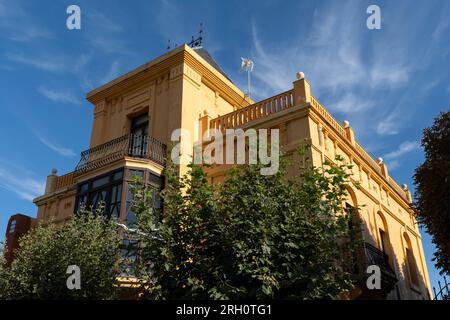 Façade de El Museo del Chocolate à Astorga, Espagne. Le musée est logé dans le manoir du début du 20e siècle qui était l'ancienne résidence, entrepôt an Banque D'Images