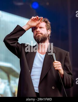 San Francisco, États-Unis. 12 août 2023. Le père John Misty se produit sur la scène Lands End lors du festival Outside Lands 2023 Music and Arts Festival qui s'est tenu au Golden Gate Bridge Park à San Francisco, CA, le 12 août 2023. (Photo de Alive Coverage/Sipa USA) crédit : SIPA USA/Alamy Live News Banque D'Images