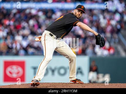 San Francisco, États-Unis. Août 12 2023 San Francisco CA, États-Unis le lanceur de secours de San Francisco Alex Wood (57) sur le monticule pendant le match MLB entre les Texas Rangers et les Giants de San Francisco à Oracle Park San Francisco Calif. Thurman James/CSM crédit : CAL Sport Media/Alamy Live News Banque D'Images