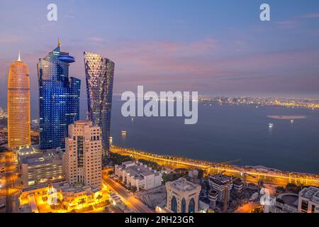 West Bay buildings à Majlis Al Taawon St Doha Qatar Banque D'Images