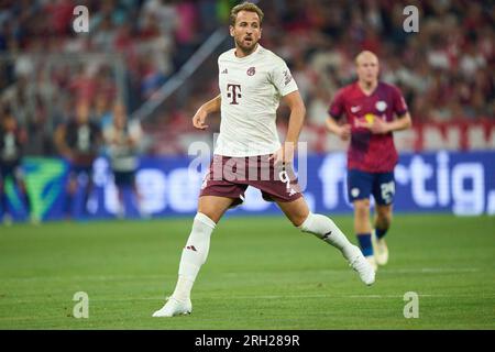 Munich, Allemagne. 12 août 2023. Harry Kane, FCB 9 en action dans le match final de la Super coupe 2023 FC BAYERN MUENCHEN - RB LEIPZIG 0-3 le 12 août 2023 à Munich, Allemagne. Saison 2023/2024, 1.Bundesliga, FCB, München crédit : Peter Schatz/Alamy Live News crédit : Peter Schatz/Alamy Live News Banque D'Images