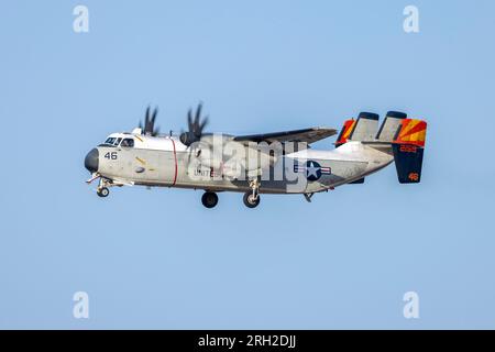 United States Navy Grumman C-2a Greyhound (G-123) (REG : 162159) arrivant pour la deuxième fois pour la journée à Malte. Banque D'Images