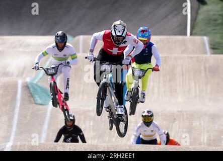 Le Suisse Filib Steiner remporte la finale masculine des moins de 23 ans lors de la onzième journée des Championnats du monde de cyclisme UCI 2023 au Glasgow BMX Centre, Glasgow. Date de la photo : dimanche 13 août 2023. Banque D'Images