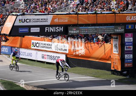 Le Suisse Filib Steiner remporte la finale masculine des moins de 23 ans lors de la onzième journée des Championnats du monde de cyclisme UCI 2023 au Glasgow BMX Centre, Glasgow. Date de la photo : dimanche 13 août 2023. Banque D'Images
