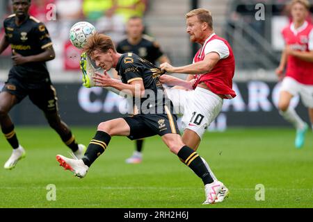 ALKMAAR - (lr) Xander Blomme de Go Ahead Eagles, Dani de Wit de AZ Alkmaar lors du match de championnat néerlandais entre AZ Alkmaar et Go Ahead Eagles au stade AFAS le 13 août 2023 à Alkmaar, pays-Bas. ANP ED VAN DE POL Banque D'Images