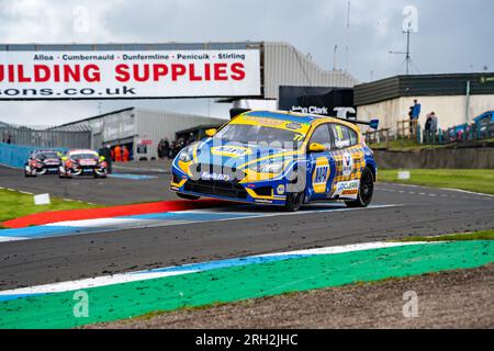 Dunfermline, Royaume-Uni. 13 août 2023. BTCC Knockhill Race 1 lors du British Touring car Championship au circuit de course de Knockhill, Dunfermline, Écosse, le 13 août 2023. Photo de Chris Williams. Usage éditorial uniquement, licence requise pour un usage commercial. Aucune utilisation dans les Paris, les jeux ou les publications d'un seul club/ligue/joueur. Crédit : UK Sports pics Ltd/Alamy Live News Banque D'Images