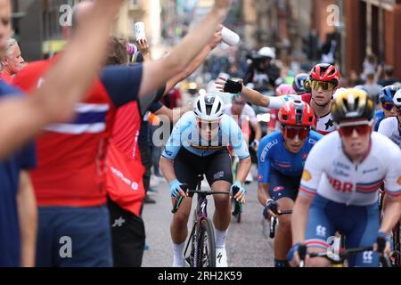 Glasgow, Royaume-Uni. 13 août 2023. Belge Lotte Kopecky (C) photographiée en action lors de la course sur route féminine élite aux Championnats du monde de cyclisme UCI, à Glasgow, Écosse, dimanche 13 août 2023. UCI organise les mondes avec toutes les disciplines cyclistes, cyclisme sur route, cyclisme en salle, VTT, course BMX, paracyclisme routier et paracyclisme intérieur, à Glasgow du 05 au 13 août. BELGA PHOTO DAVID PINTENS crédit : Belga News Agency/Alamy Live News Banque D'Images