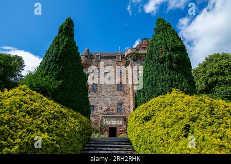 Castle Leod, le siège du clan Mackenzie, près du village de Strathpeffer à Easter Ross, Écosse, Royaume-Uni Banque D'Images