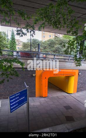 Passage souterrain de Porteus Road et Flyover de Paddington Basin, West London Banque D'Images