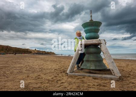 Happisburgh Time & Tide Bell Banque D'Images