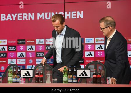 Le nouveau joueur du Bayern Munich Harry Kane lors d'une conférence de presse à l'Allianz Arena de Munich. Date de la photo : dimanche 13 août 2023. Banque D'Images