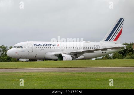 Air France, SkyTeam, Airbus A319 F-GRHH à l'aéroport de Cotswold Banque D'Images