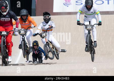 Glasgow BMX Centre, Glasgow, Écosse, Royaume-Uni. 13 août 2023. Championnats du monde de cyclisme UCI course de BMX en photo : finale junior féminine crédit : Kay Roxby/Alamy Live News Banque D'Images