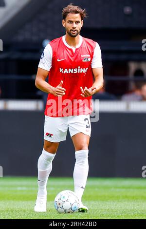 ALKMAAR, PAYS-BAS - AOÛT 13 : Pantelis Hatzidiakos (AZ Alkmaar) lors du match d'Eredivisie entre AZ Alkmaar et Go Ahead Eagles au stade AFAS sur A. Banque D'Images