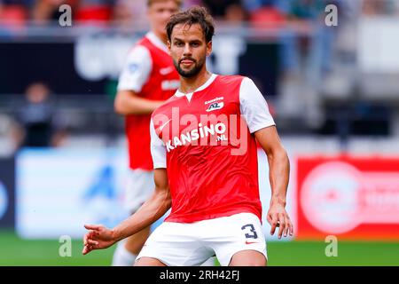 ALKMAAR, PAYS-BAS - AOÛT 13 : Pantelis Hatzidiakos (AZ Alkmaar) lors du match d'Eredivisie entre AZ Alkmaar et Go Ahead Eagles au stade AFAS sur A. Banque D'Images