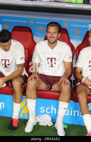 MUNICH, Allemagne. , . Harry KANE d'Angleterre, maintenant le numéro 9 du FC Bayern Muenchen est un joueur nouvellement signé, attaquant dans son premier match pour son nouveau club, vu ici lors du match de Supercup football entre le FC Bayern Muenchen et RB LEIPZIG à l'Allianz Arena de Munich en 12. AOÛT 2023, Allemagne. DFL, Fussball, 0:3 (photo et copyright @ ATP images/Arthur THILL (THILL Arthur/ATP/SPP) crédit : SPP Sport Press photo. /Alamy Live News Banque D'Images