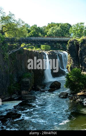 Paterson, New Jersey, États-Unis. 13 août 2023. Journée ensoleillée à Paterson Great Falls au parc national de Paterson. Crédit : Steve Mack/Alamy stock photo Banque D'Images