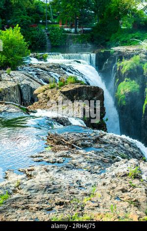 Paterson, New Jersey, États-Unis. 13 août 2023. Journée ensoleillée à Paterson Great Falls au parc national de Paterson. Crédit : Steve Mack/Alamy stock photo Banque D'Images