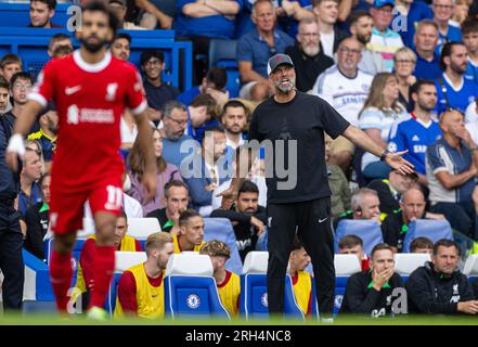 Londres, Royaume-Uni. 14 août 2023. L'entraîneur de Liverpool, Jurgen Klopp, réagit lors du match de Premier League anglaise entre Chelsea et Liverpool à Londres, en Grande-Bretagne, le 13 août 2023. Crédit : Xinhua/Alamy Live News Banque D'Images