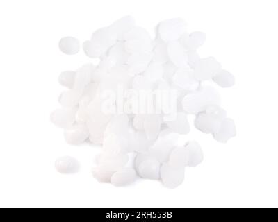 Hydroxyde de potassium ou potasse caustique sur fond blanc. Banque D'Images