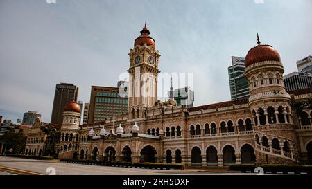 Le Sultan Abdul Samad Building (en malais : Bangunan Sultan Abdul Samad) est un bâtiment de la fin du XIXe siècle situé à Kuala Lumpur en Malaisie Banque D'Images