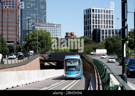 Tramway West Midlands Metro à Five Ways, Birmingham, Royaume-Uni Banque D'Images