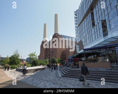 LONDRES, Royaume-Uni - 07 JUIN 2023 : la station électrique Battersea Banque D'Images