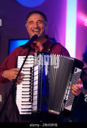 Brême, Deutschland. 30 mai 2002. PHOTO D'ARCHIVE : Rocco GRANATA fête ses 85 ans le 16 août 2023, Rocco GRANATA, ITA, Schlagersaenger. ? Crédit : dpa/Alamy Live News Banque D'Images