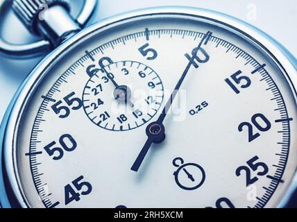 Chronomètre studio isolé sur fond blanc Banque D'Images