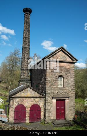 Construit en 1849, le Leawood Pumphouse abrite un moteur à faisceau à vapeur Graham & Co. Qui pompe l'eau de la rivière Derwent dans le canal de Cromford Banque D'Images