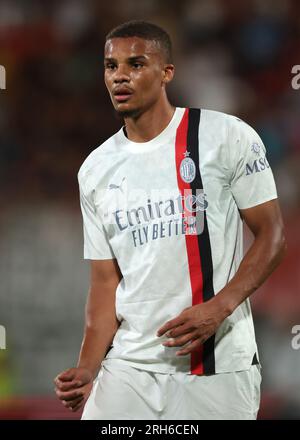 Monza, Italie. 8 août 2023. Malick Thiaw de l'AC Milan lors du match du Trofeo Silvio Berlusconi au stade U-Power de Monza. Le crédit photo devrait se lire : Jonathan Moscrop/Sportimage crédit : Sportimage Ltd/Alamy Live News Banque D'Images