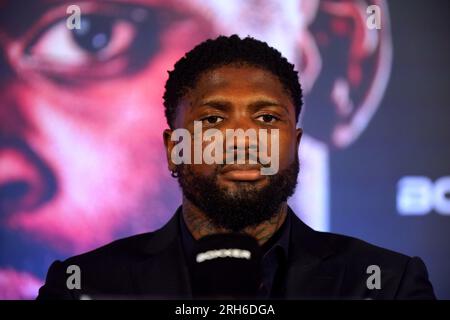 Mikael Lawal, qui affrontera Isaac Chamberlain (non photographié) dans un affrontement pour le titre des poids-lourds britanniques à l'O2 le 21 octobre, lors d'une conférence de presse au Glaziers Hall, à Londres. Date de la photo : lundi 14 août 2023. Banque D'Images