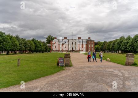 Dunham massey Hall et cour Banque D'Images