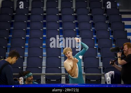 HERENVEEN - Triple champion du monde Jordan Stolz lors du premier entraînement sur glace de l'équipe complète AH Zaanlander à Thialf. ANP VINCENT JANNINK Banque D'Images
