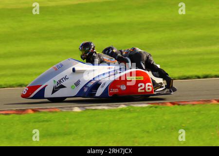 CADWELL PARK DE REPRISE DE VOITURE LATÉRALE 2023 Banque D'Images