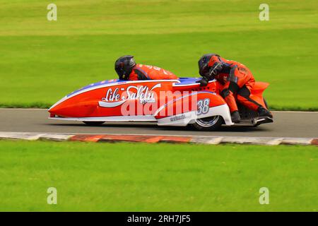 CADWELL PARK DE REPRISE DE VOITURE LATÉRALE 2023 Banque D'Images