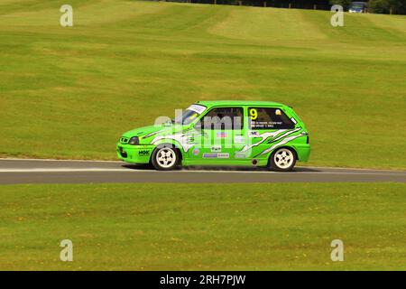 BRSCC WEEK-END DE COURSE ESTIVALE CADWELL PARK 2023 Banque D'Images