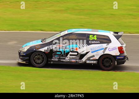 BRSCC WEEK-END DE COURSE ESTIVALE CADWELL PARK 2023 Banque D'Images