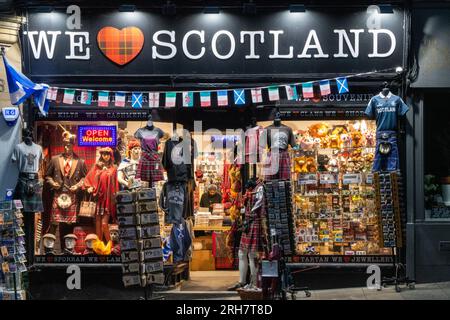 Boutique touristique à Édimbourg, Écosse Banque D'Images