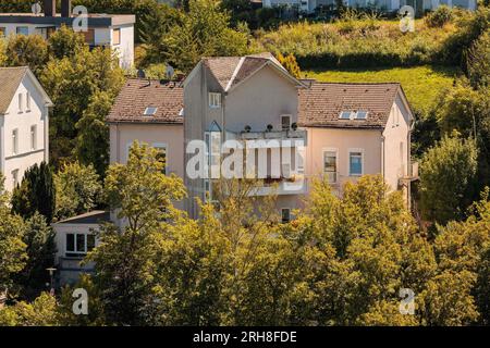 Bad Schwalbach, Allemagne. 10 août 2023. La maison de retraite Haus Tabor pour personnes âgées. Deux douzaines de maisons de soins infirmiers en Hesse ont cessé leurs activités au cours des deux dernières années et demie. (À dpa-KORR 'temps difficiles' : ce qui pousse les maisons de retraite à l'insolvabilité) crédit : Jörg Halisch/dpa/Alamy Live News Banque D'Images