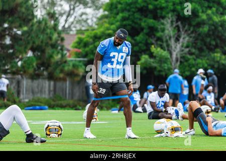 Los Angeles Chargers corner retour Michael Jacques (3) s'étire pendant le camp d'entraînement au Jack Hammett Sports Complex, lundi 14 août 2023, à Costa Mesa, calif. (Louis Chen/image du sport) Banque D'Images