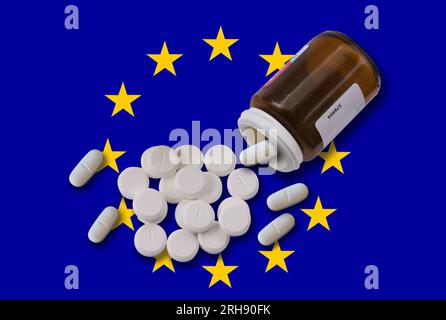 Concept d'opioïdes et d'abus de drogues dans l'Union européenne. Bouteille de prescription avec des pilules sur fond de drapeau de l'UE. Soulagement de la douleur de migraine, arthrite, sinus. Banque D'Images
