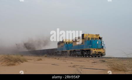 Iron Ore train en Mauretania, train le plus long du monde Banque D'Images