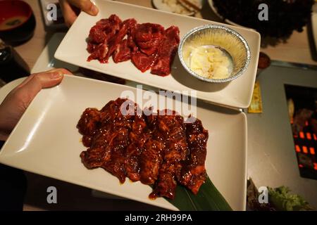 Gros plan Yakiniku porc et bœuf, barbecue japonais Banque D'Images