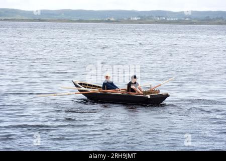 Aviron le bateau traditionnel à groseilles construit à la main, Ardara, comté de Donegal, Irlande Banque D'Images